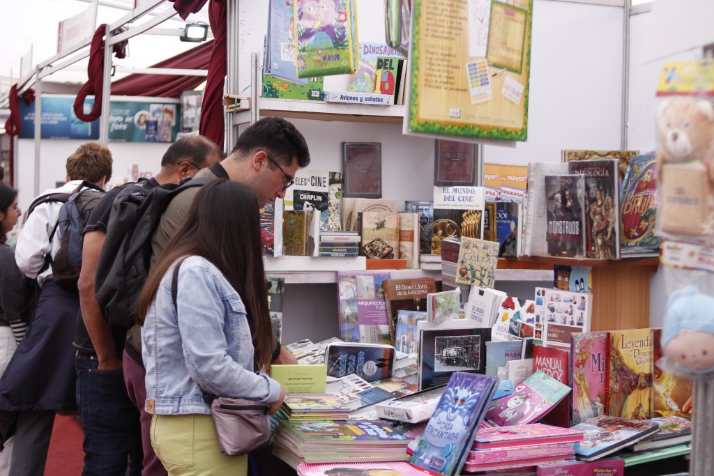 Ven y sumérgete en el mundo de la lectura en la Feria del Libro Independiente